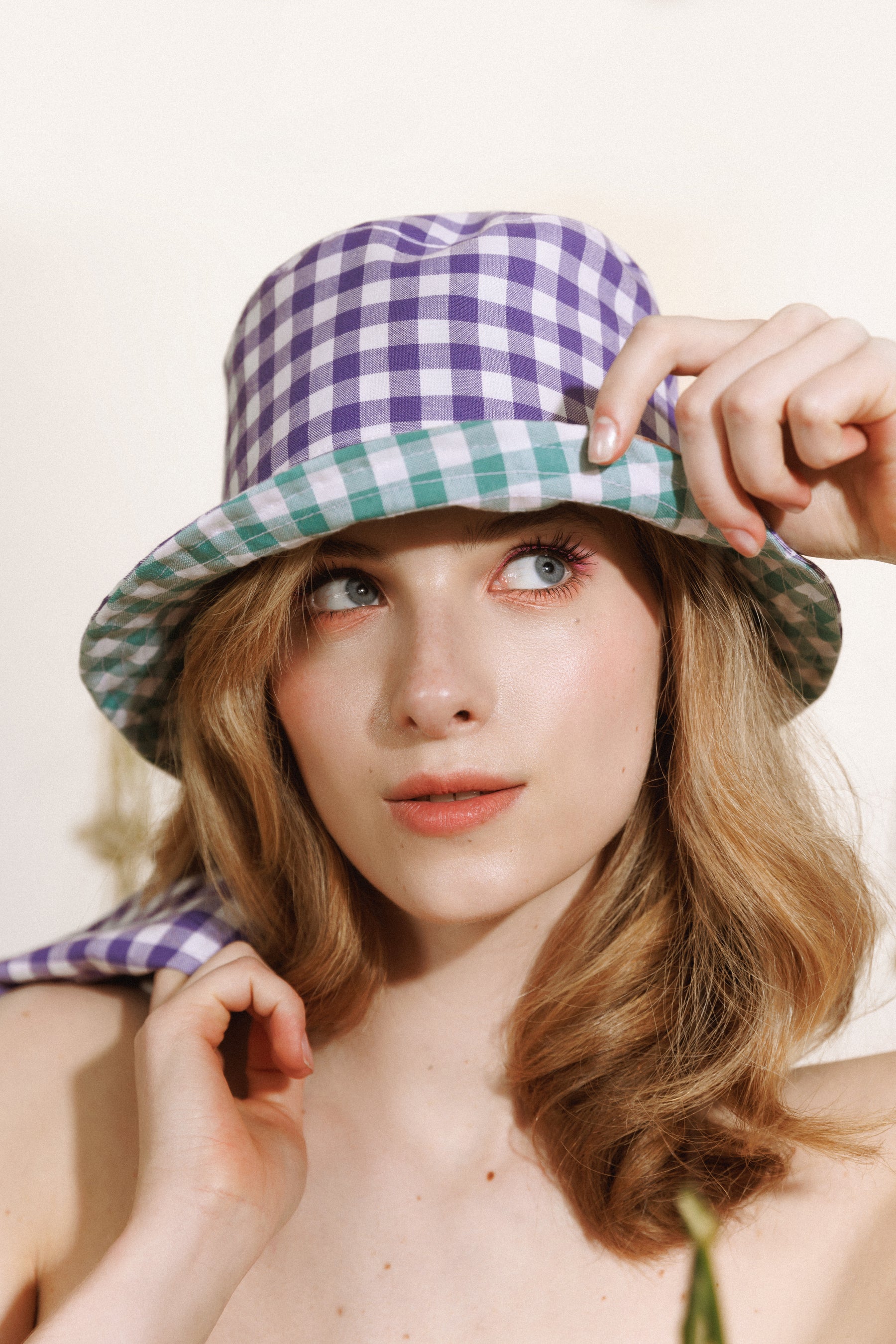 Hats Thin Line World